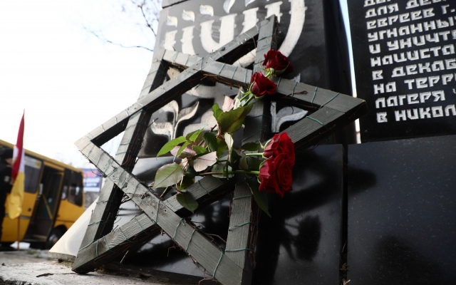 Одесситы почтили память жертв Холокоста Фото № 13 Одесситы почтили память жертв Холокоста Фото № 13