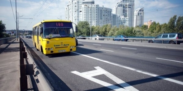 В Одессе выделят отдельные полосы для общественного транспорта Фото № 0 В Одессе выделят отдельные полосы для общественного транспорта Фото № 0