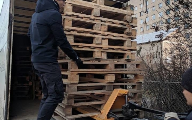 В Летнем театре появится новая мебель Фото № 1 В Летнем театре появится новая мебель Фото № 1