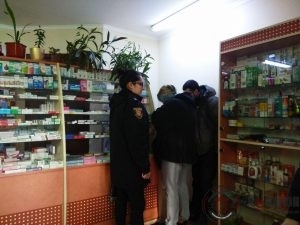 Одесский активисты разоблачили очередную аптеку Фото № 0 Одесский активисты разоблачили очередную аптеку Фото № 0