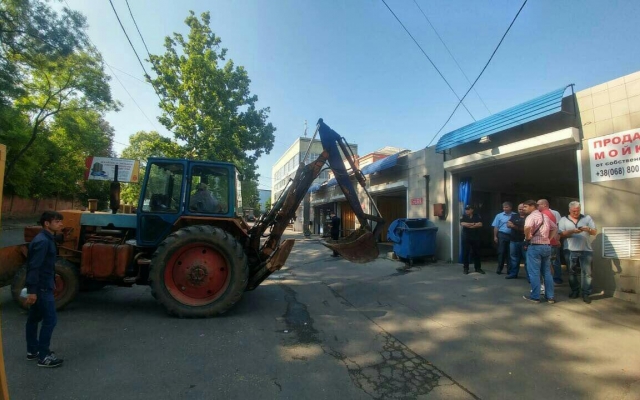 На Балковской силой снесли автомойку (ФОТО, ВИДЕО) Фото № 1 На Балковской силой снесли автомойку (ФОТО, ВИДЕО) Фото № 1