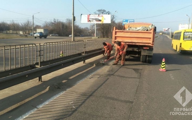Коммунальщики привели в порядок бесхозные участки города Фото № 0 Коммунальщики привели в порядок бесхозные участки города Фото № 0