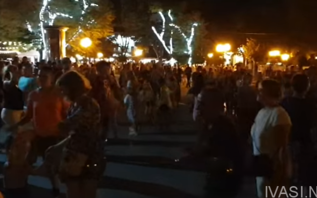 Танцуют все! Фото № 0 Танцуют все! Фото № 0
