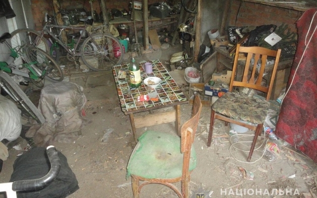 В Килийском районе парень зарезал своего приятеля Фото № 0 В Килийском районе парень зарезал своего приятеля Фото № 0