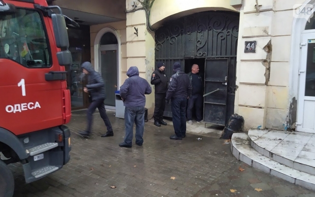 В центре Одессы горел Urban Musik Hall, где анонсировали концерт в поддержку пострадавших от пожара на Троицкой Фото № 10 В центре Одессы горел Urban Musik Hall, где анонсировали концерт в поддержку пострадавших от пожара на Троицкой Фото № 10