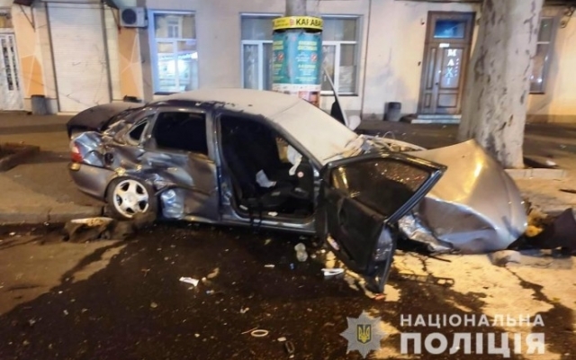 В Одессе произошло серьезное ДТП: пострадали дети Фото № 0 В Одессе произошло серьезное ДТП: пострадали дети Фото № 0
