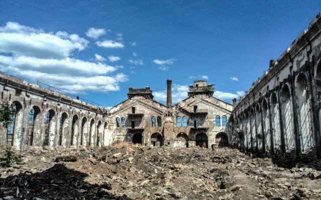 Фотопрогулка: руины завода Фотопрогулка: руины завода
