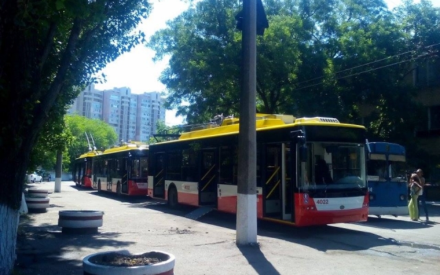 В Одессе запустили новые троллейбусы Фото № 2 В Одессе запустили новые троллейбусы Фото № 2