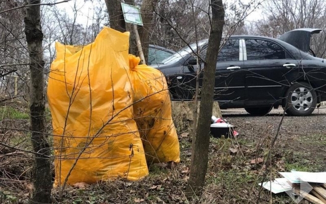 В парке Шевченко прошла акция «Наша чистая Одесса» Фото № 12 В парке Шевченко прошла акция «Наша чистая Одесса» Фото № 12
