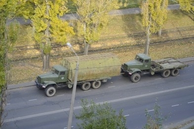 Одесситы наблюдали за колонной военной техники Фото № 0 Одесситы наблюдали за колонной военной техники Фото № 0