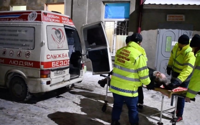 Возле одного из храмов Одессы едва не замёрз насмерть бездомный Фото № 2 Возле одного из храмов Одессы едва не замёрз насмерть бездомный Фото № 2