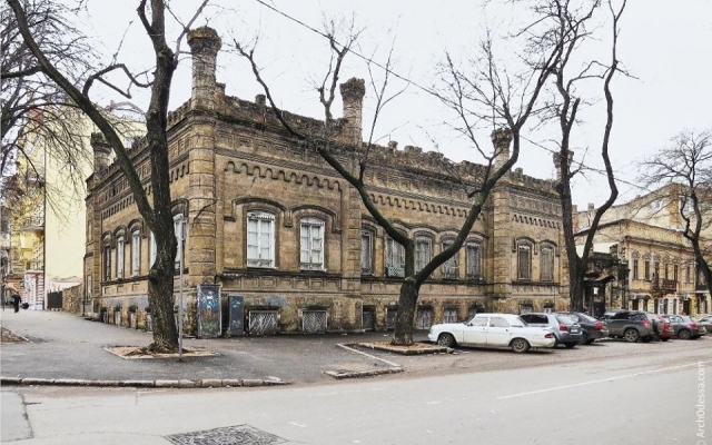 В центре города старинное здание собираются испортить новостроем Фото № 0 В центре города старинное здание собираются испортить новостроем Фото № 0