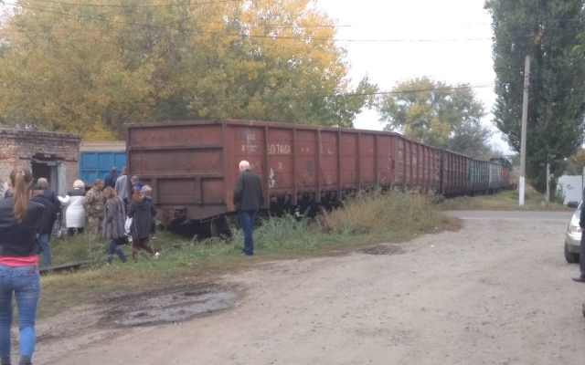 В Одесской области столкнулись трактор и грузовой поезд Фото № 1 В Одесской области столкнулись трактор и грузовой поезд Фото № 1