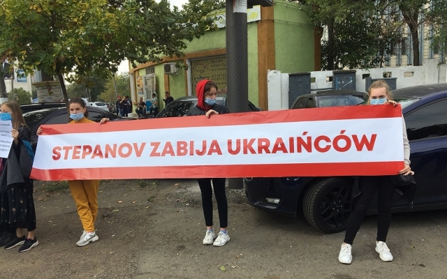 В Одессе Зеленского встречают сразу двумя митингами Фото № 0 В Одессе Зеленского встречают сразу двумя митингами Фото № 0