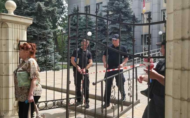 Проверяется сообщение о минировании двух райсудов Одессы (ОБНОВЛЕНО) Фото № 0 Проверяется сообщение о минировании двух райсудов Одессы (ОБНОВЛЕНО) Фото № 0