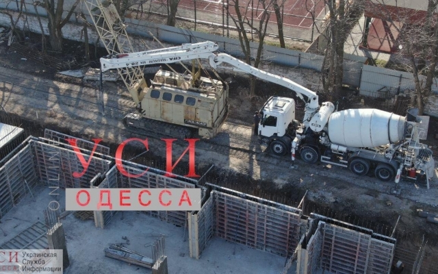 Пока все на карантине, застройщики вырубают зеленые насаждения Фото № 2 Пока все на карантине, застройщики вырубают зеленые насаждения Фото № 2