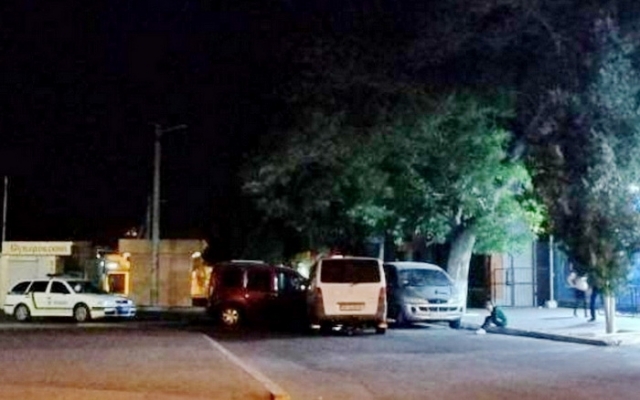 Иномарка проехала под «кирпич» и спровоцировала серьёзную аварию Фото № 0 Иномарка проехала под «кирпич» и спровоцировала серьёзную аварию Фото № 0