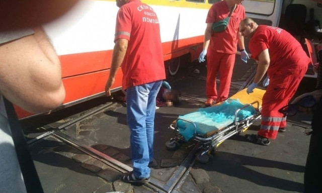 Лишилась ноги и скончалась в больнице: трагедия на трамвайных путях