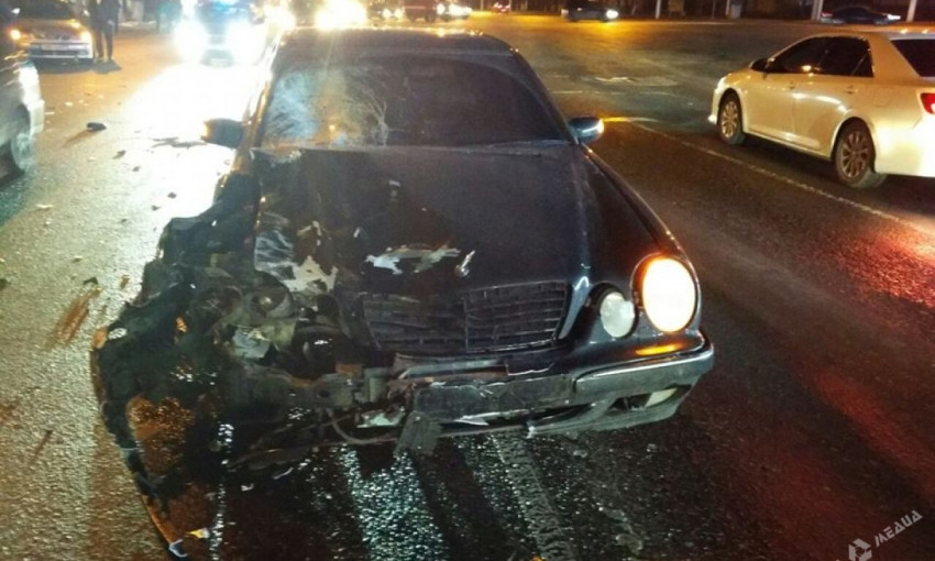 Смертельное ДТП: лихач на Mercedes сбил насмерть девушку