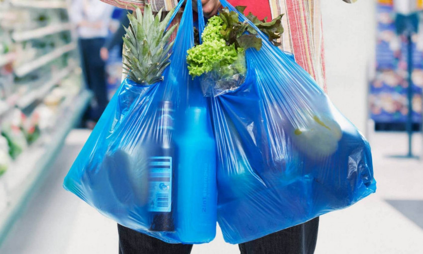 Один из городов в Одесской области планирует ограничить использование пластиковых пакетов