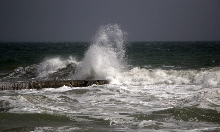 Первоапрельский шторм на побережье Чёрного моря в Одессе