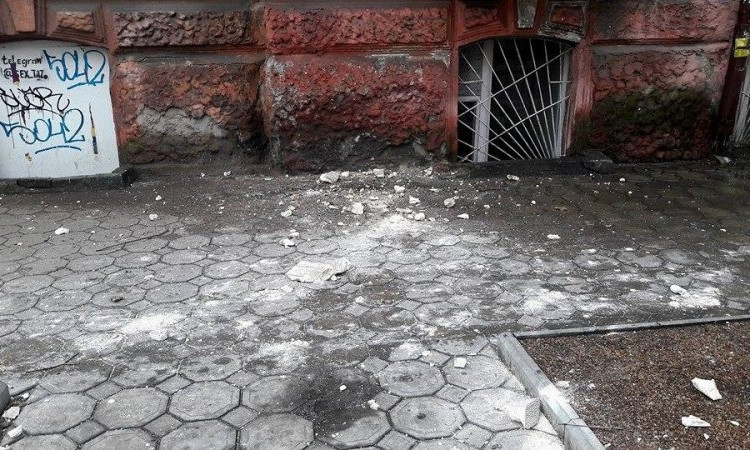 В центре Одессы разрушаются дома