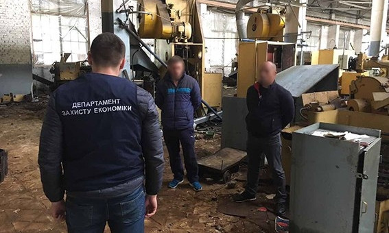 Одесские коммерсанты своровали оборудование и автобус с обанкротившегося завода во Львове