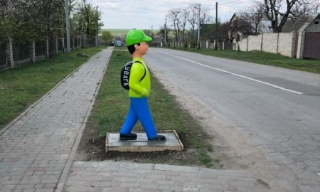 Визирка: сельсовет установит фигуры школьников у дорог для обеспечения их безопасности