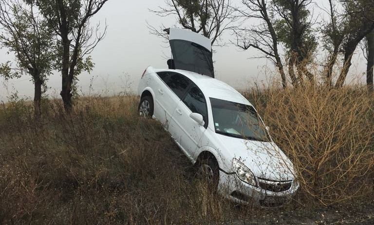 Авария с разбойным нападением: автомобиль в кювете – водитель в бегах