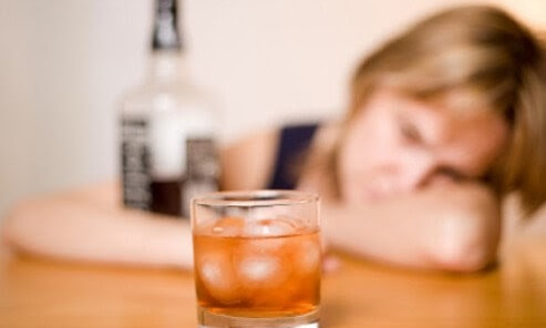 В баре в Килийском районе школьница отравилась алкоголем