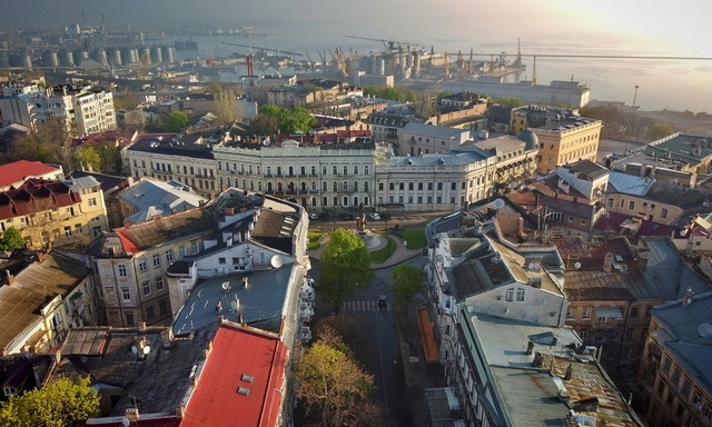 В Одессе окончательно решили сделать пешеходными Екатерининскую площадь и улицы в центре