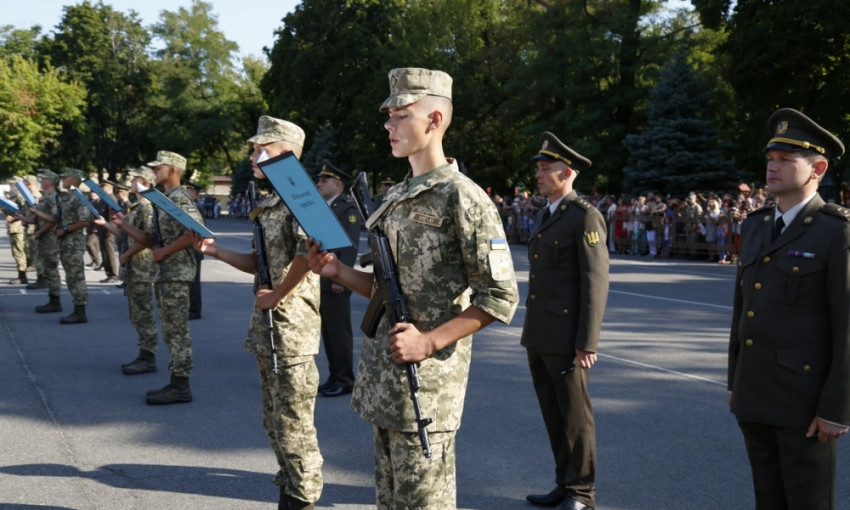 Первокурсники Военной академии Одессы торжественно приняли присягу