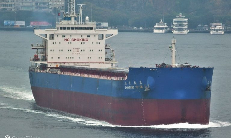 Порт Черноморска опроверг информацию о перегрузке корабля 