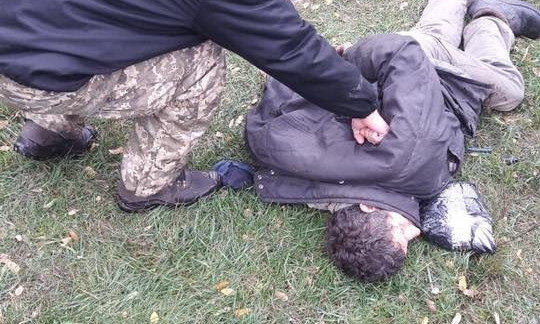 На границе с Приднестровьем задержали наркокурьера с килограммом марихуаны