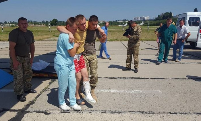 В Одессу привезли раненых бойцов из АТО