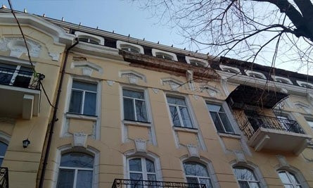 В Одессе продолжают обваливаться части старых зданий