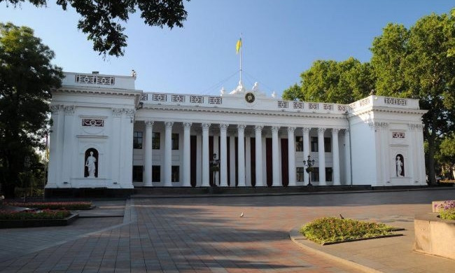 В Одессе на выборы зарегистрировалось 18 кандидатов 