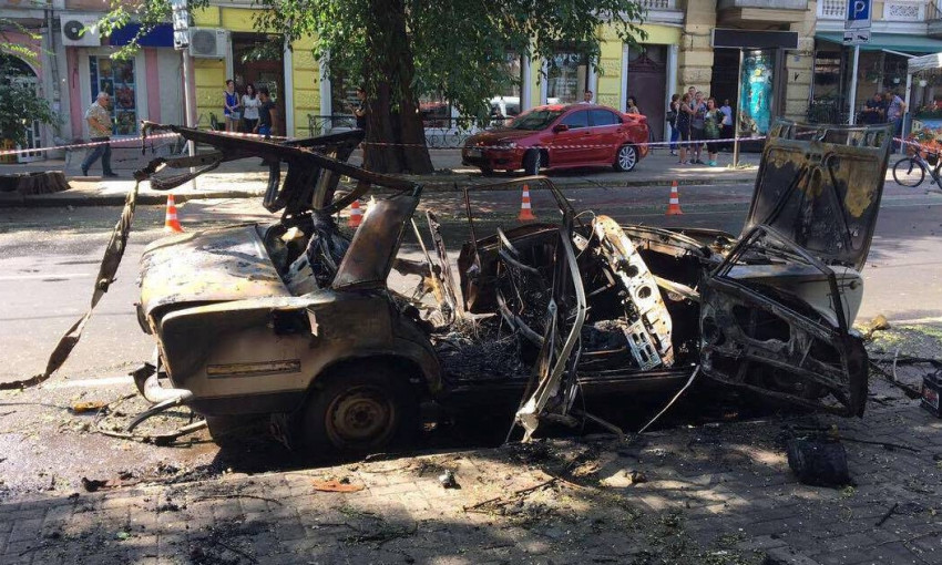 Взрыв автомобиля на Жуковского, задержали двух подозреваемых