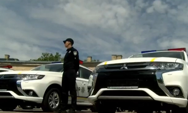 Одесские правоохранители теперь будут ездить на японских электрокарах