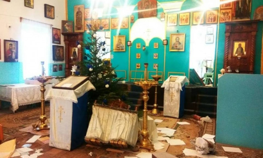 Появились жуткие подробности надругательства над храмом в Черномоске