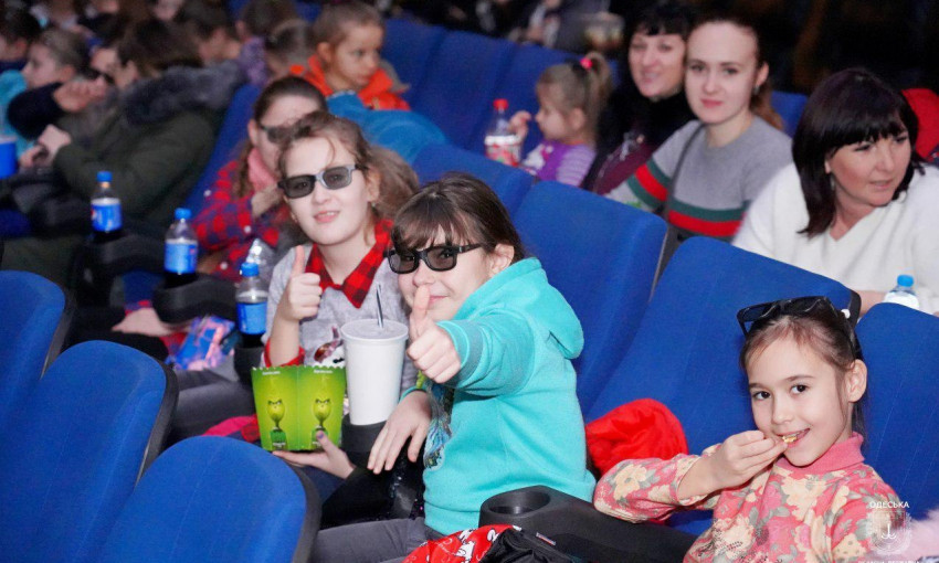 В Одессе детям-льготникам устроили яркий праздник