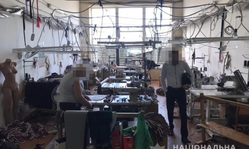Операция «Мигрант» на Одессе выявила поддельных Лагерфельдов