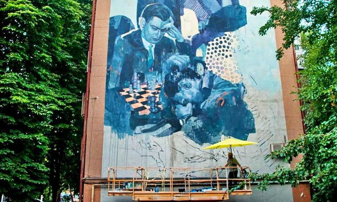 Дом на Отрадной украсит картина о шахматистах