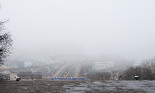 Одесса, покрытая густым туманом (ФОТО)