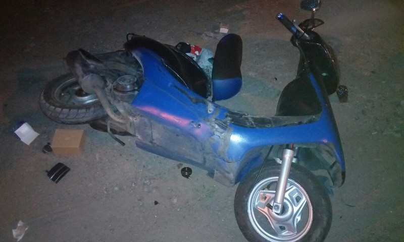 Ночью в Одессе произошло две аварии с участием мопедов