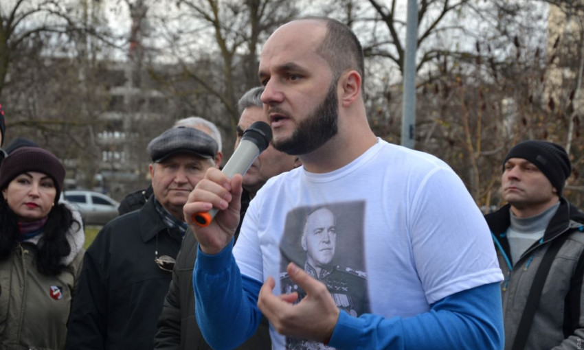 Шабаш любителей России и советчины: фанаты Жукова оскорбляли украинских героев 