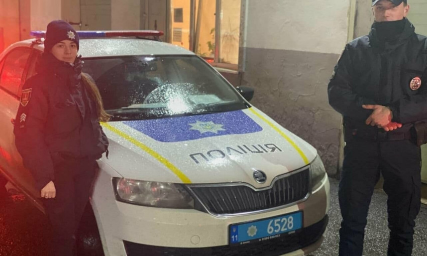 Одесские патрульные сопровождали автомобиль с заболевшим до больницы 