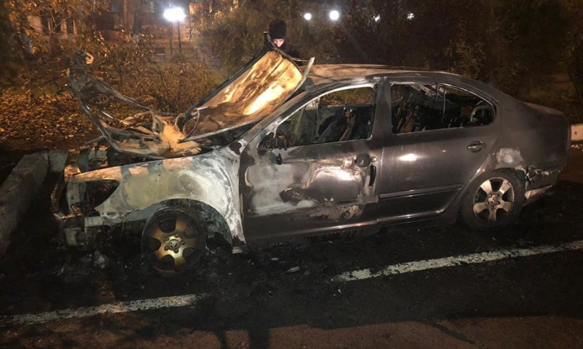 Предупреждение номер раз: минувшей ночью сожгли авто главы Одессой таможни