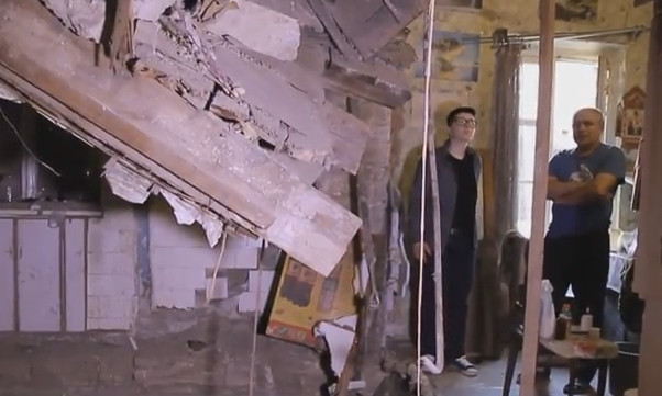 Семь одесских семей проживают в руинах после обрушения стены их аварийного дома