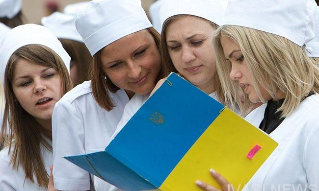 Одесские студенты-медики выступили против нововведённого экзамена (ВИДЕО)